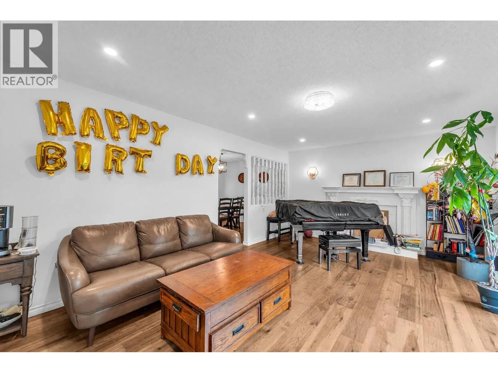 5331 TIFFANY PLACE — photo 4 of 35