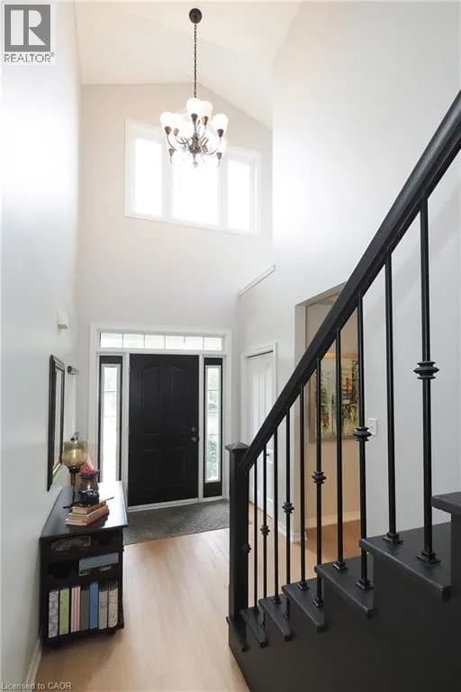 15 TREEVIEW Drive — photo 4 of 43
