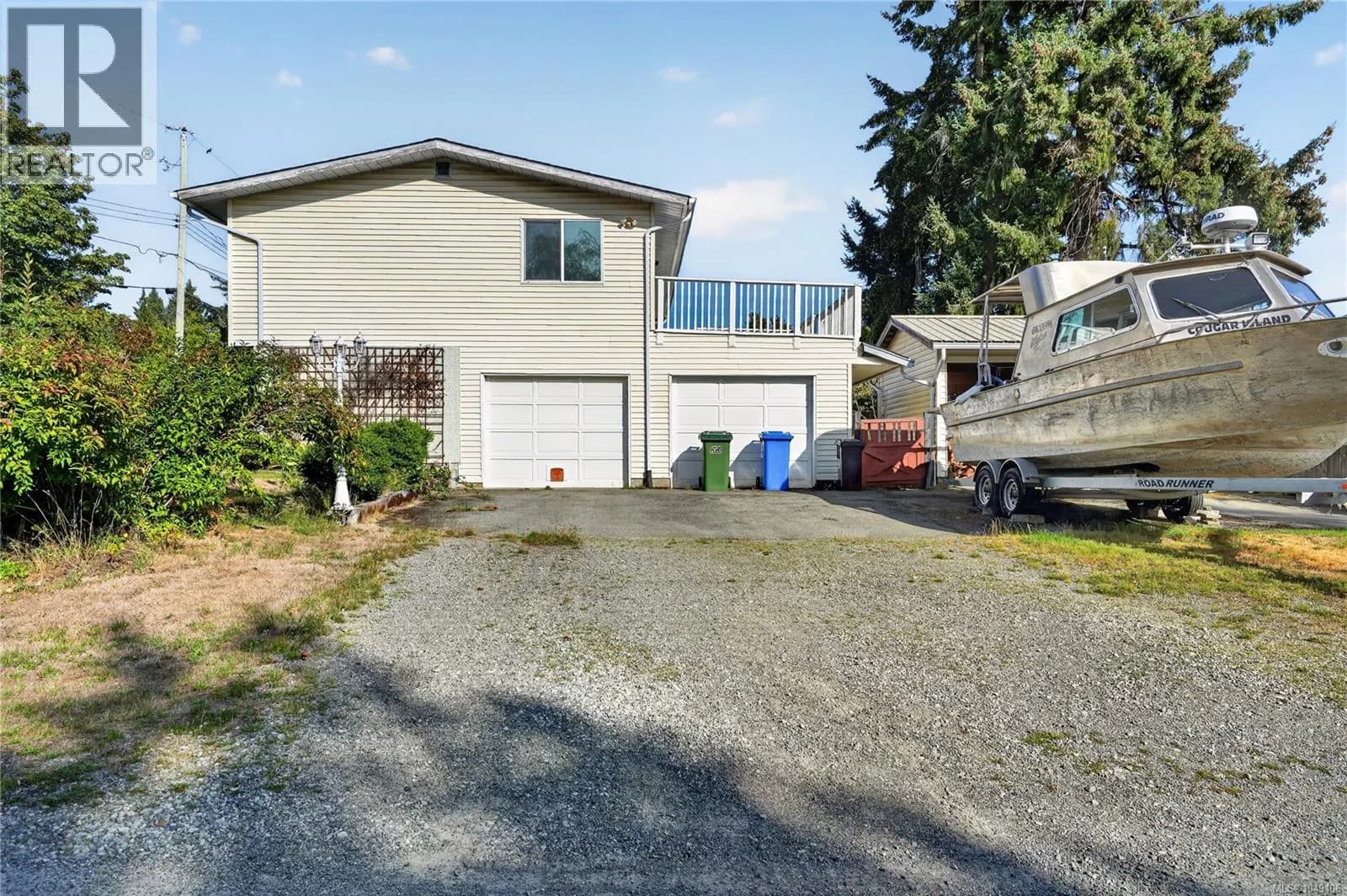 4594 Alwyn St — photo 4 of 37
