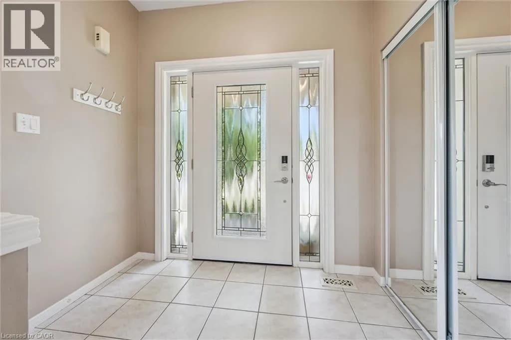 426 HIDDEN CREEK Drive — photo 5 of 50