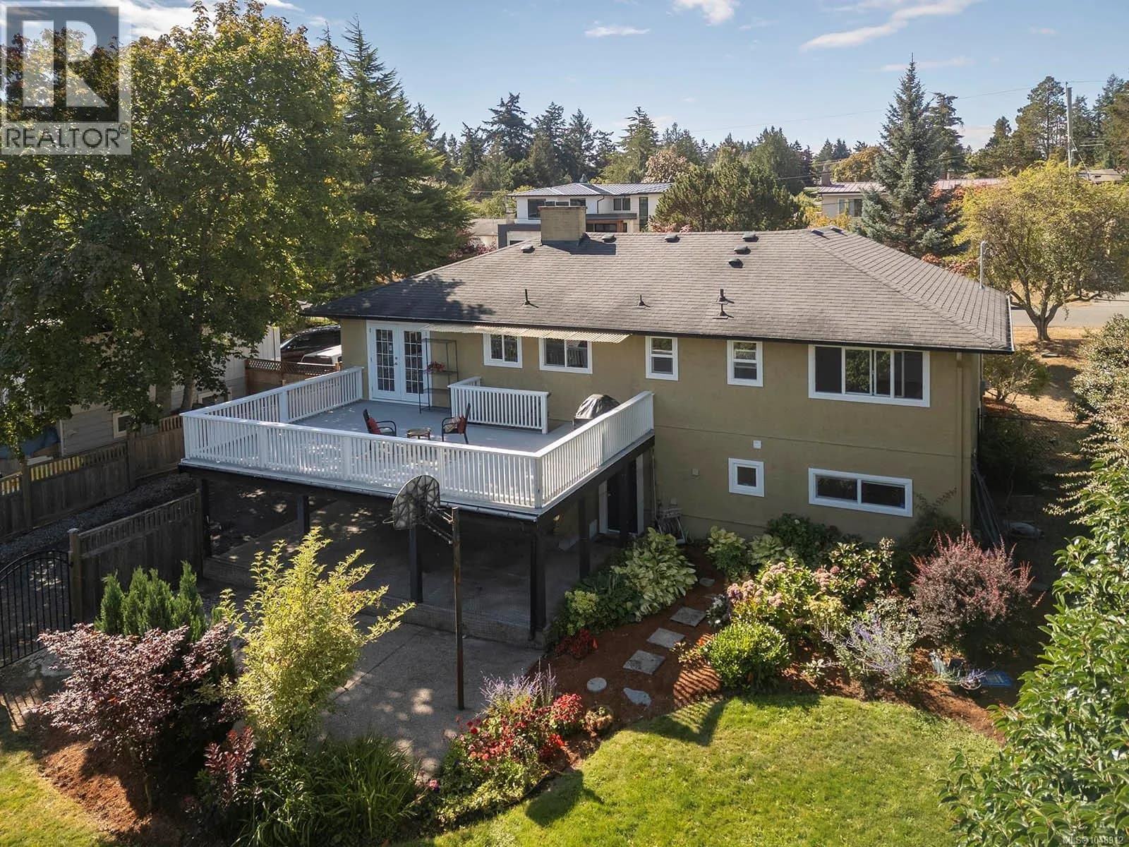 1924 Casa Marcia Cres