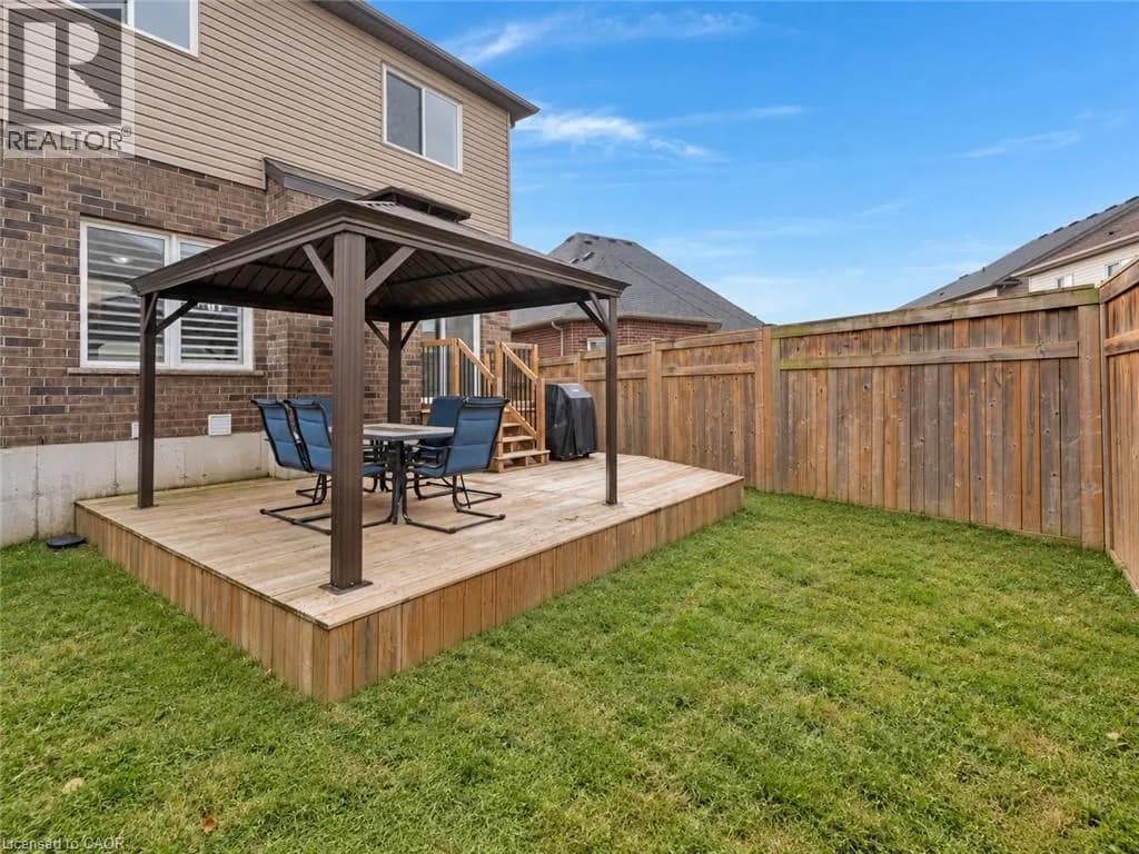 278 THOMAS SLEE Drive — photo 3 of 28