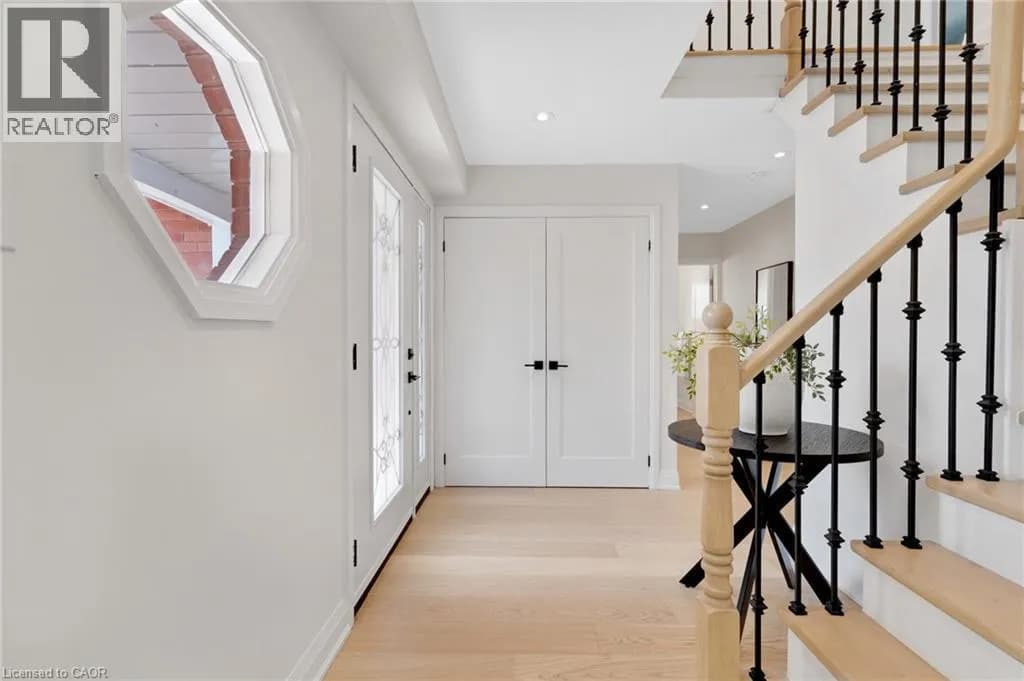 62 GLENVALLEY Drive — photo 4 of 49