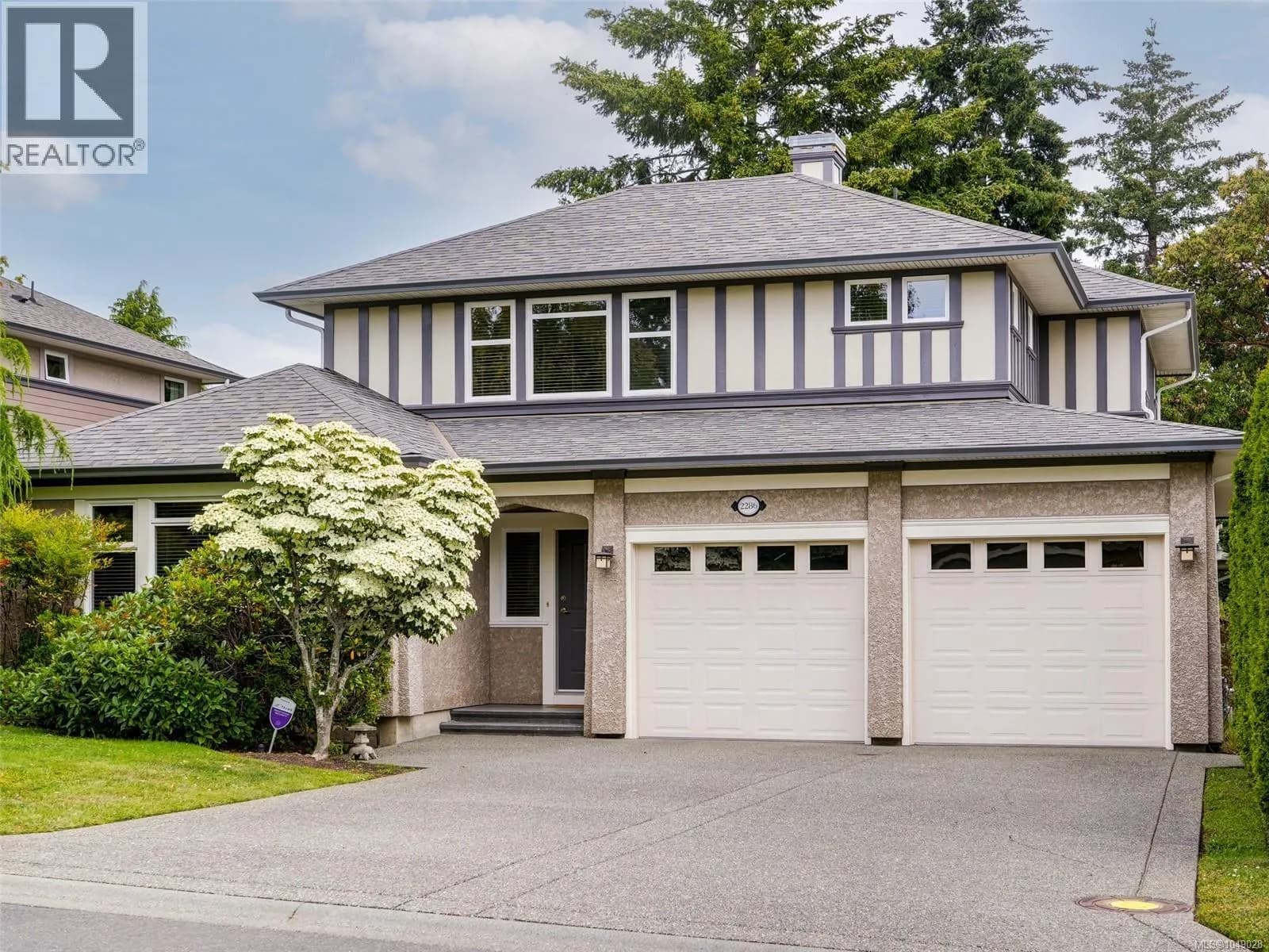 2286 Hazelton Pl