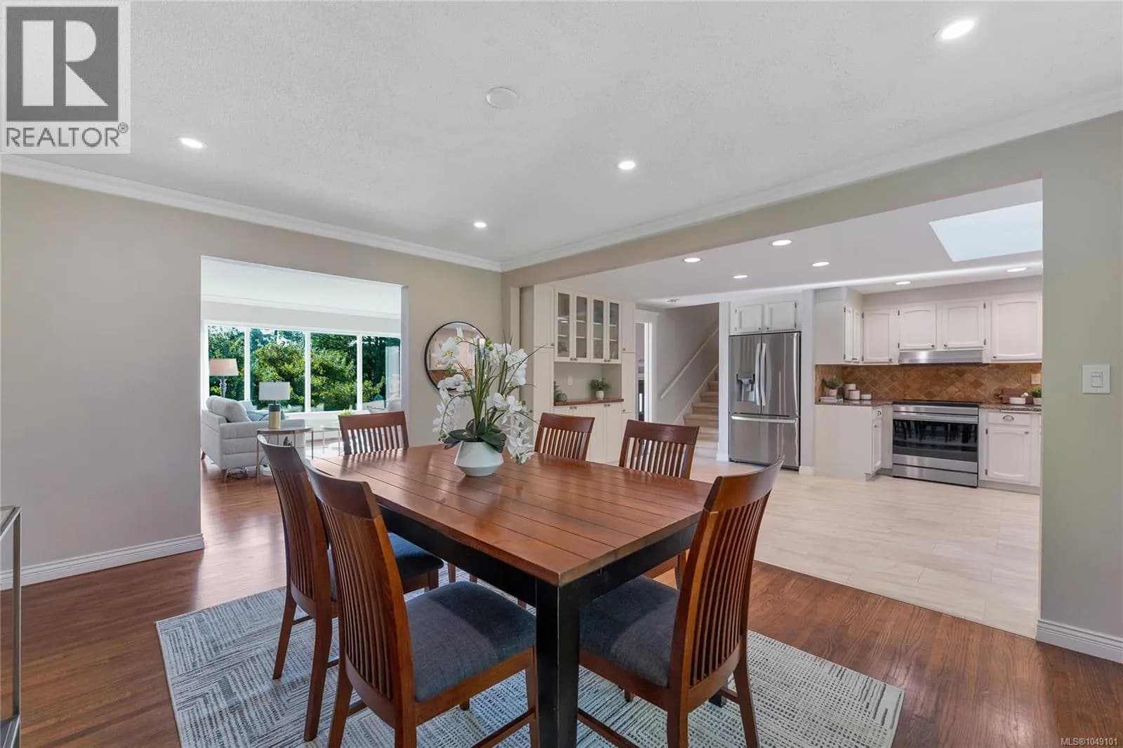 4052 Ebony Pl — photo 4 of 44
