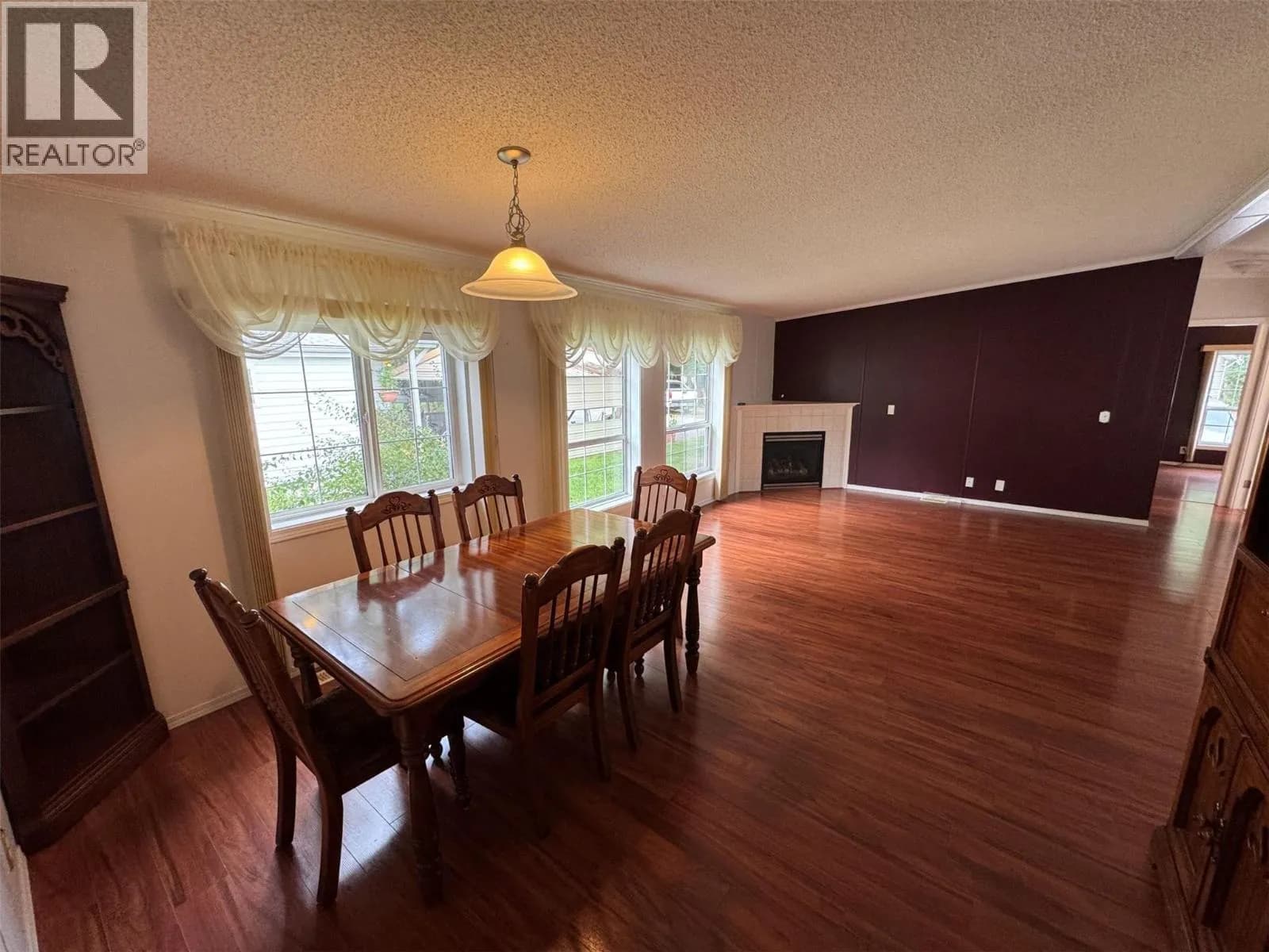 5455 Almond Gardens Road Unit# E4 — photo 5 of 39