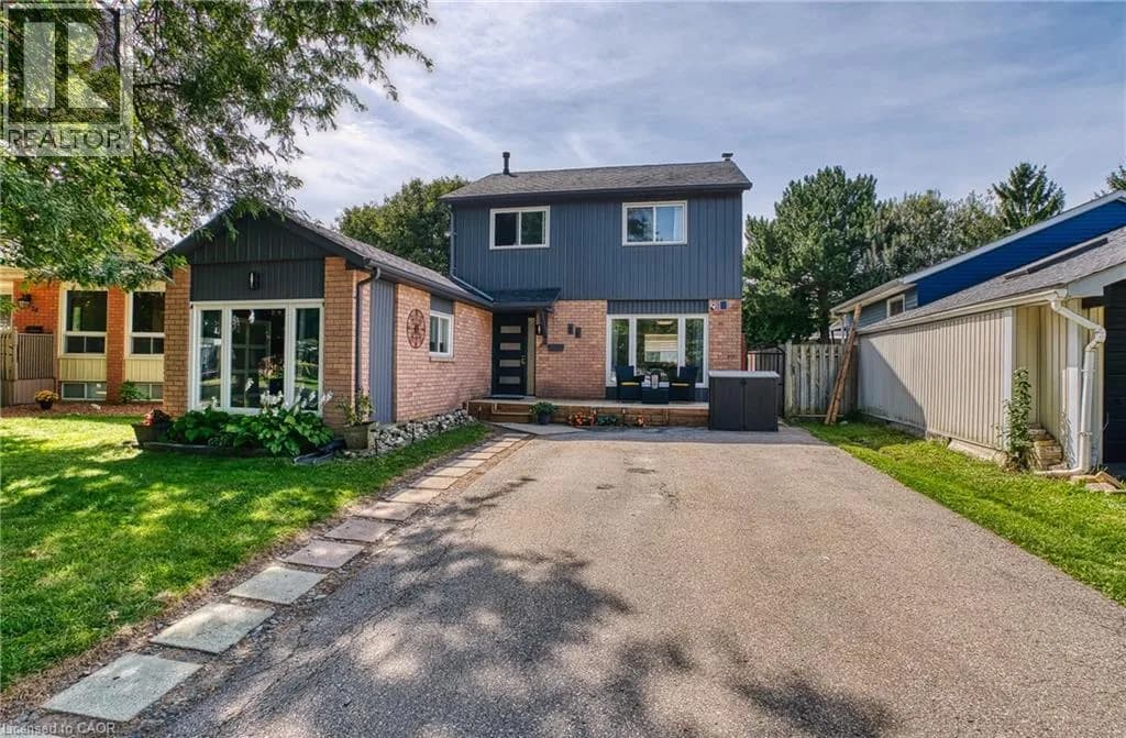 36 ANGELA Crescent — photo 2 of 40