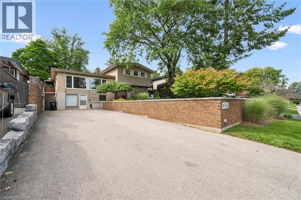 440 MANCHESTER Road — photo 3 of 47