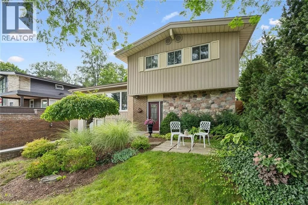 440 MANCHESTER Road — photo 4 of 47