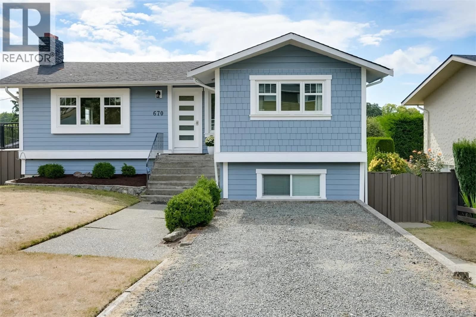 670 Polyanthus Cres — photo 3 of 61