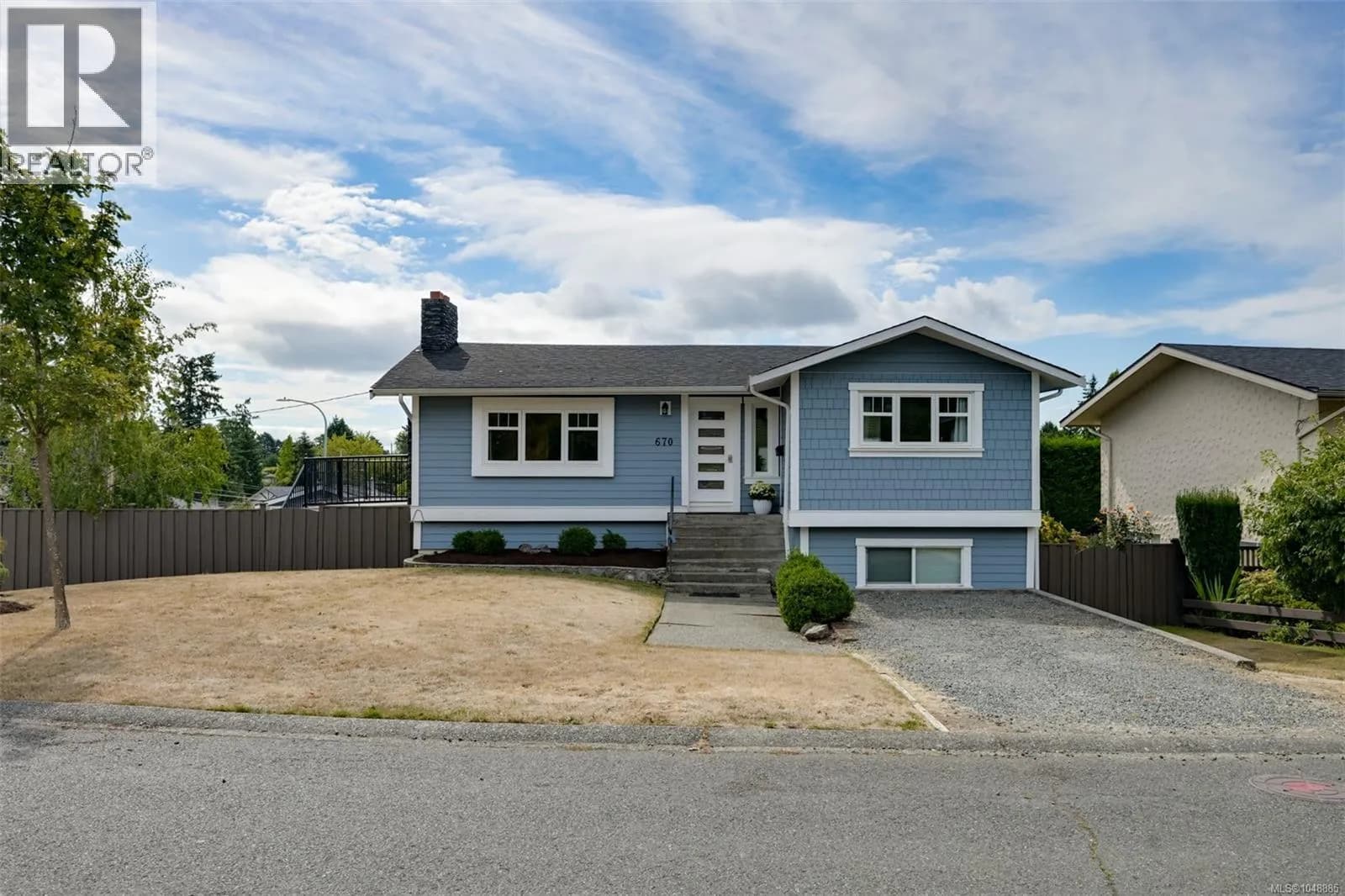 670 Polyanthus Cres — photo 4 of 61