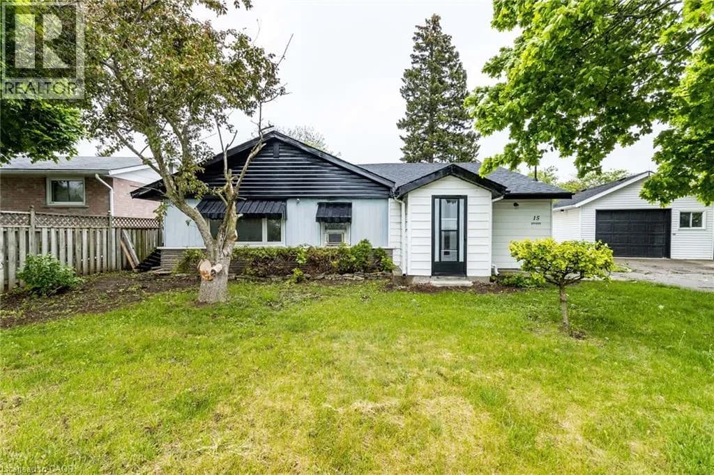 15 SPIERS Crescent