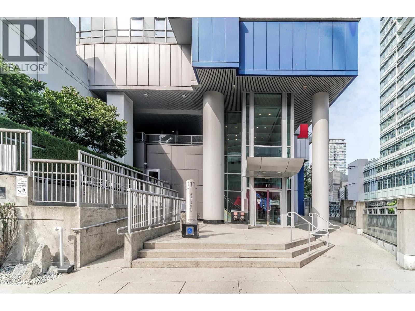 2308 111 W GEORGIA STREET — photo 2 of 24