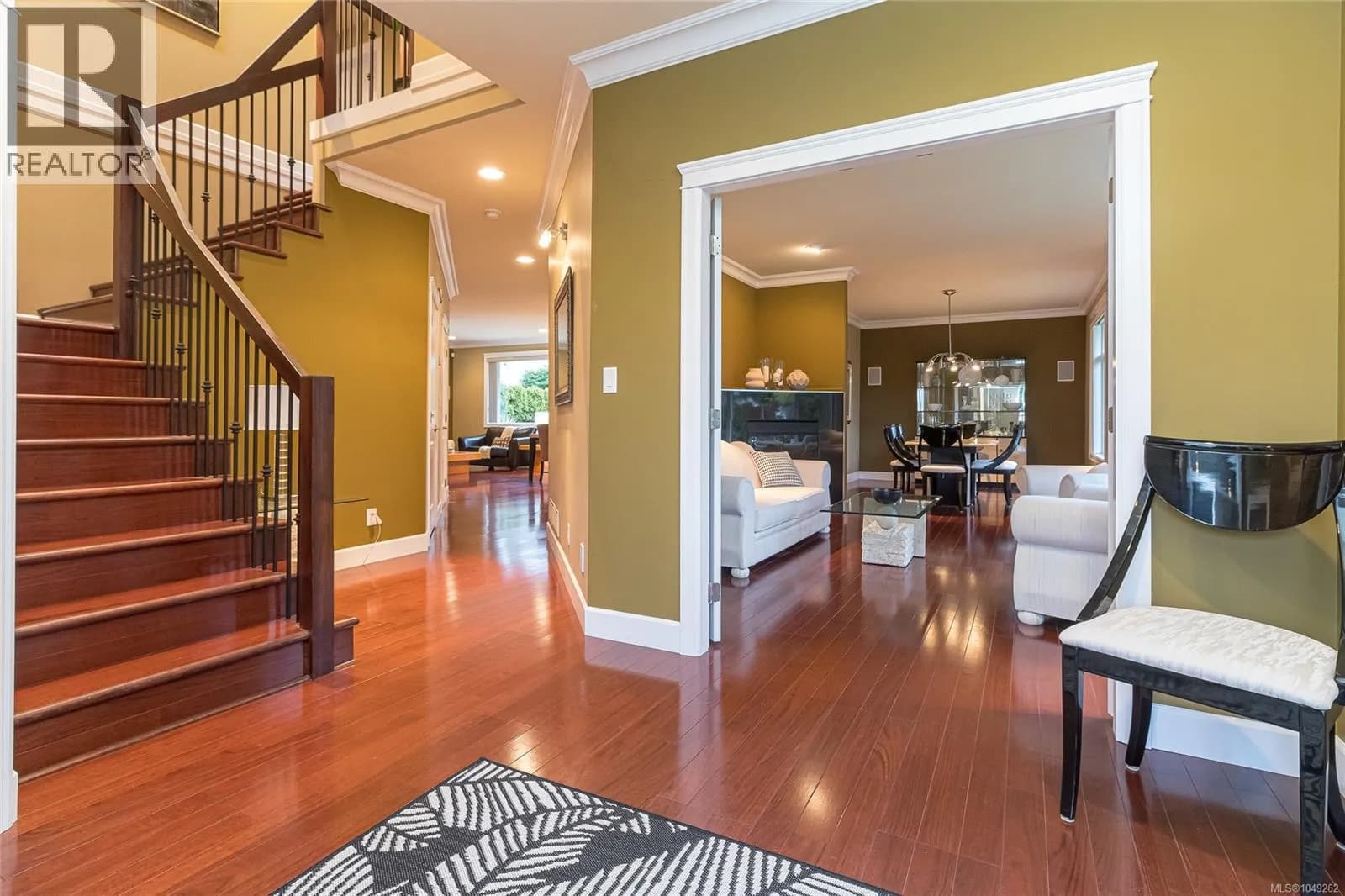 4073 Longview Dr — photo 5 of 42
