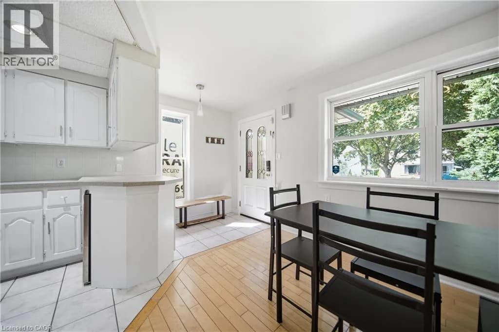35 PERTH Road — photo 3 of 50