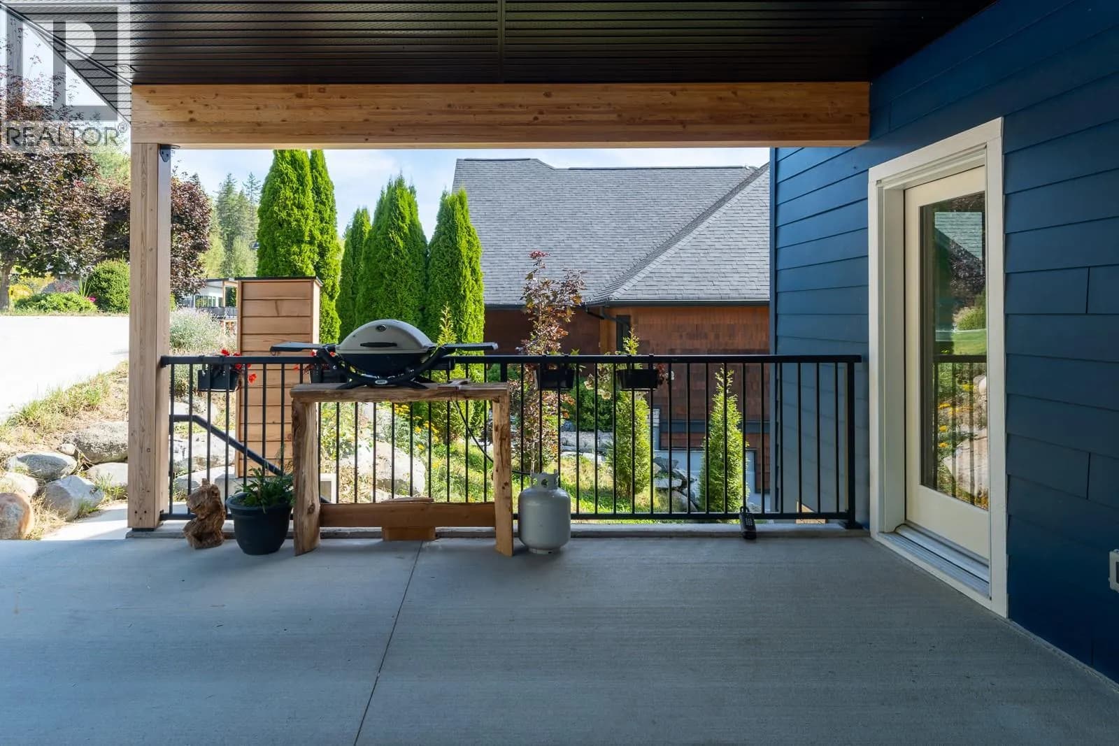 1007 Silvertip Road — photo 3 of 36