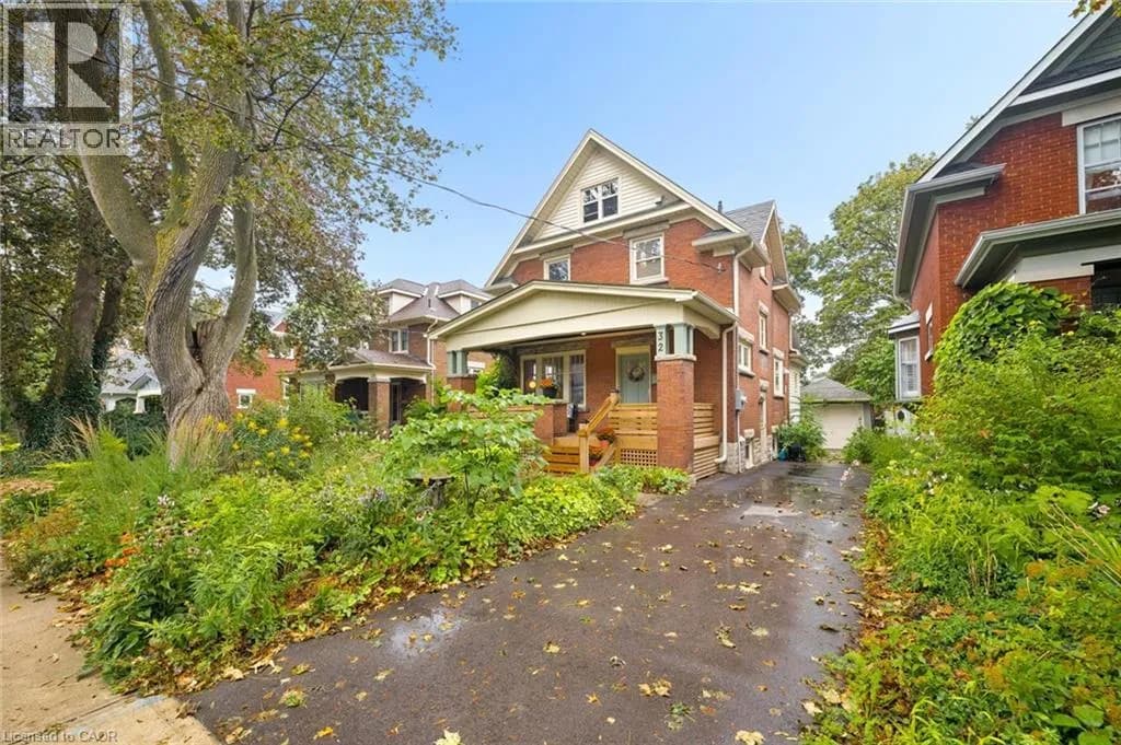 32 MARY Street — photo 2 of 50