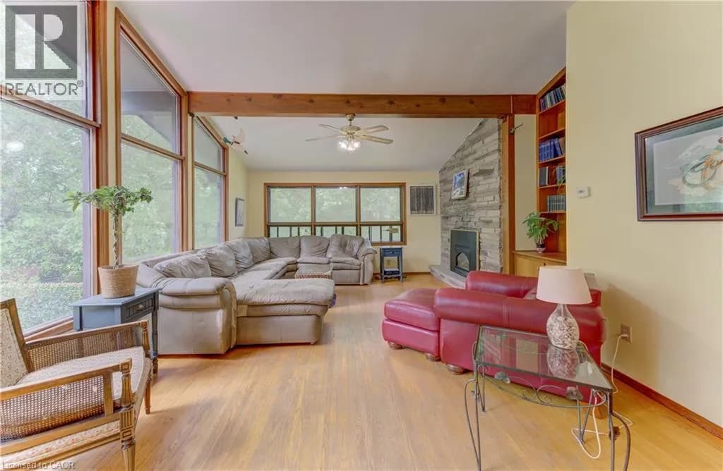 80 CHAPEL HILL Drive — photo 3 of 34