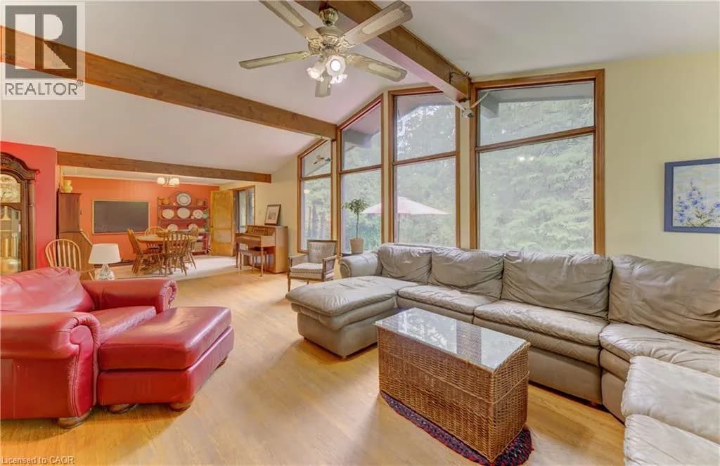 80 CHAPEL HILL Drive — photo 4 of 34