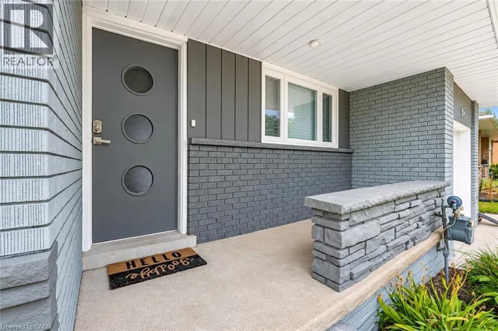 106 KENNETH Avenue — photo 3 of 50