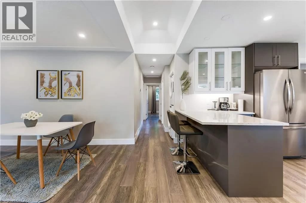 106 KENNETH Avenue — photo 4 of 50