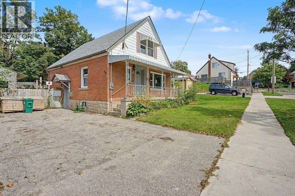 61 HILLVIEW Street — photo 3 of 37