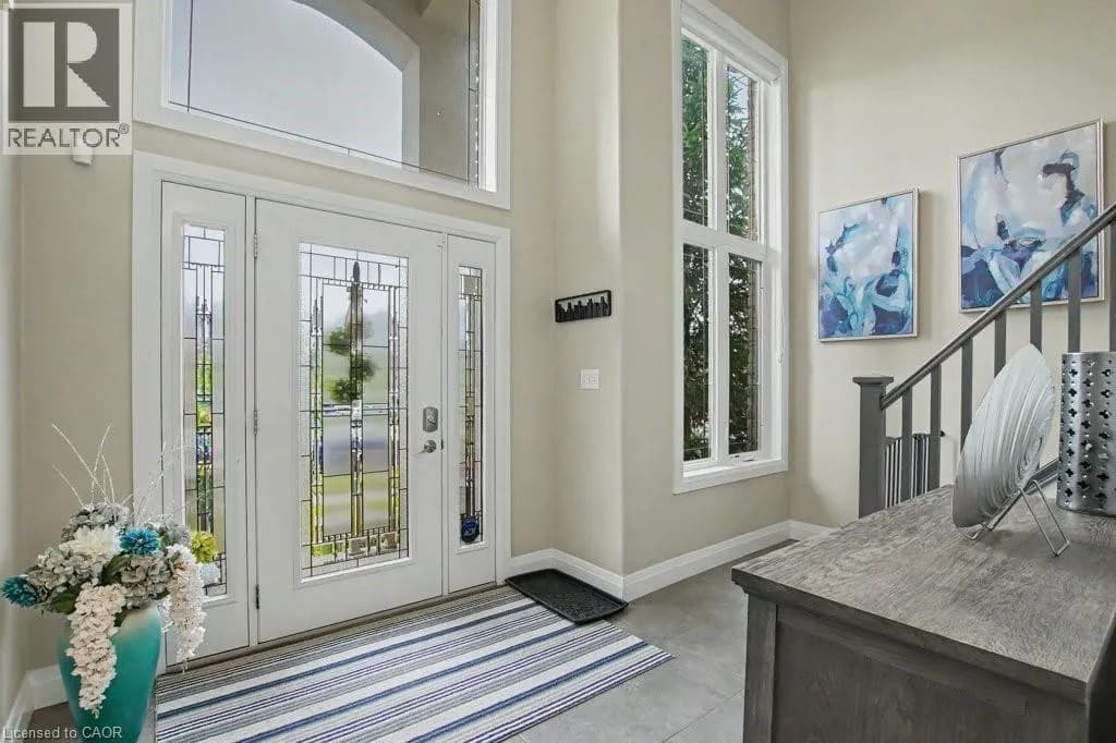 157 GREEN GATE Boulevard — photo 4 of 50