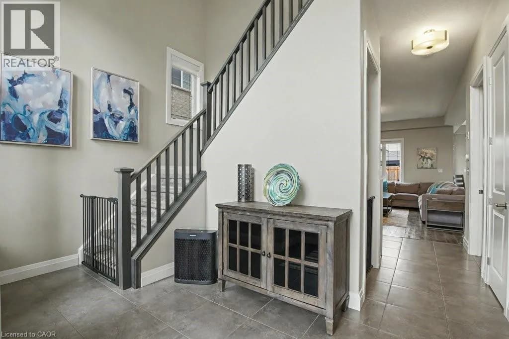 157 GREEN GATE Boulevard — photo 5 of 50
