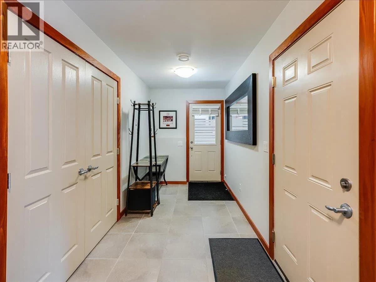 800A Redstone Drive — photo 4 of 48