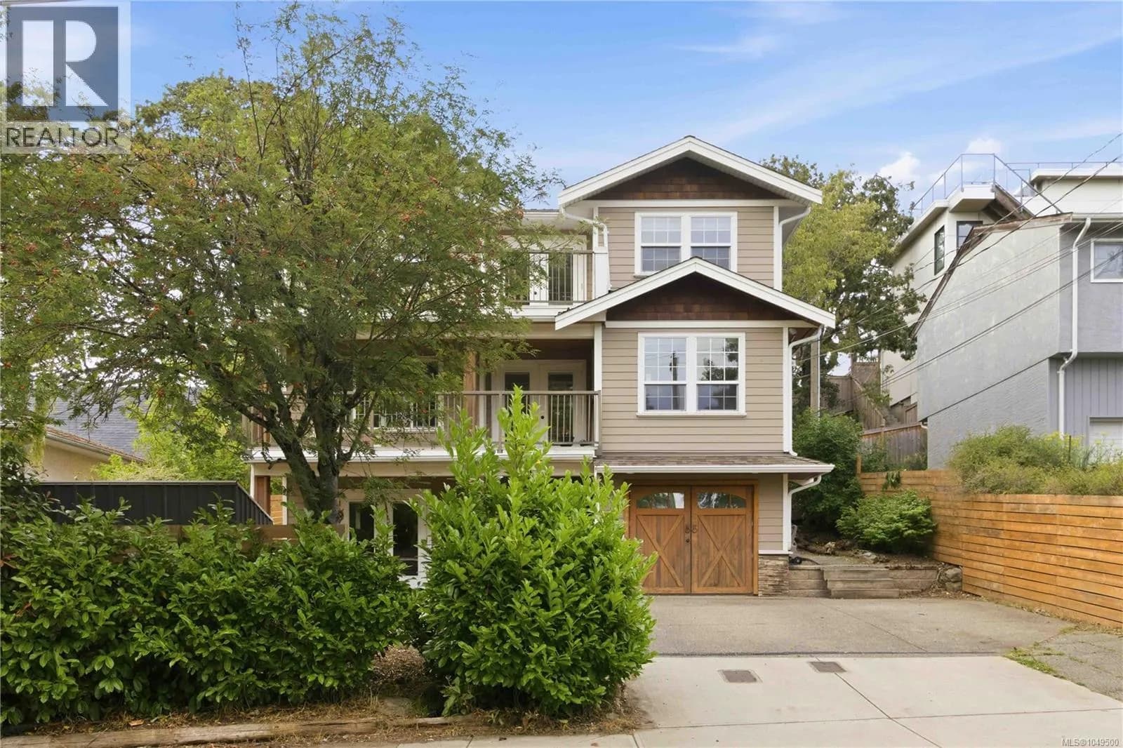1416 Lang St — photo 3 of 49