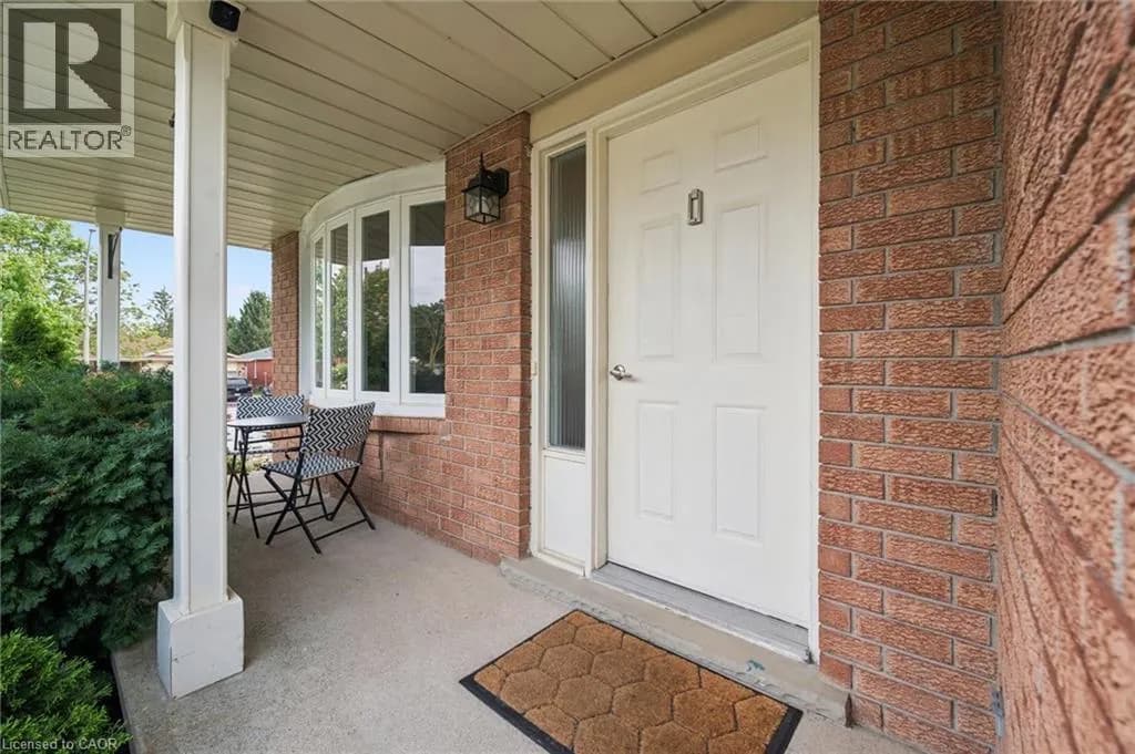 139 BRIERDALE Drive — photo 2 of 29