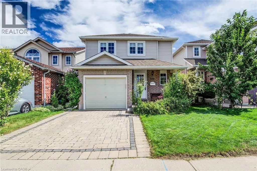 1089 COPPER LEAF Crescent — photo 2 of 36