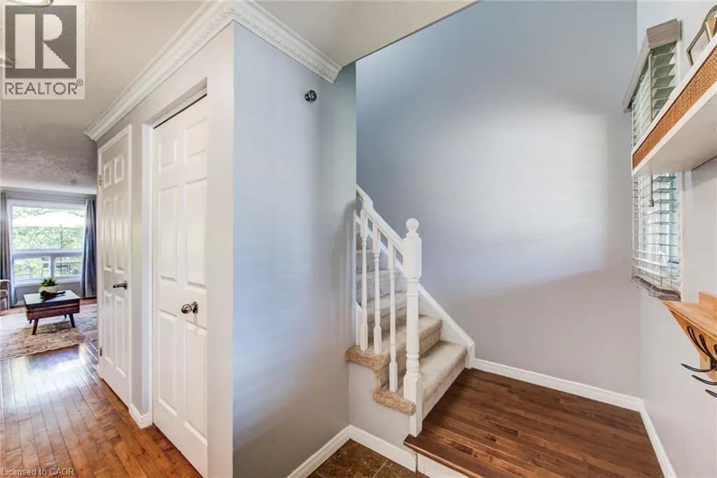 1089 COPPER LEAF Crescent — photo 4 of 36