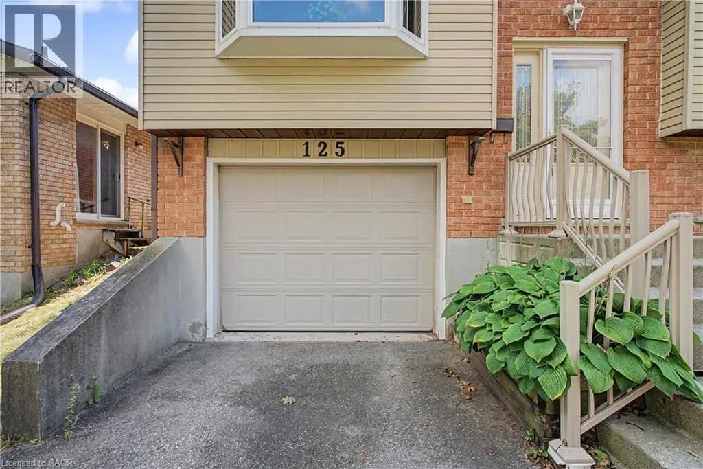 125 BLACKWELL Drive — photo 4 of 43