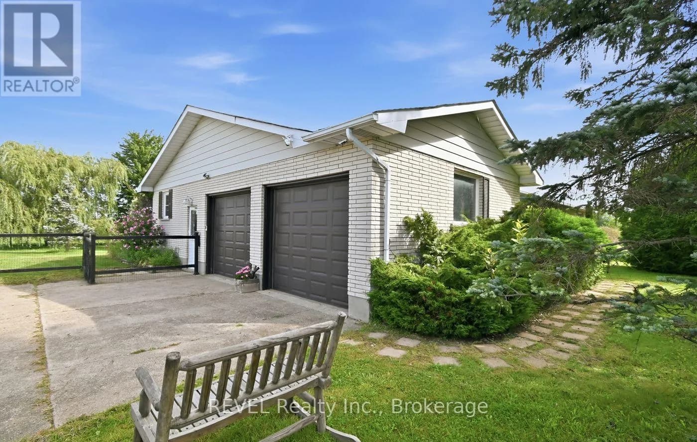 671 KILMAN ROAD — photo 2 of 50