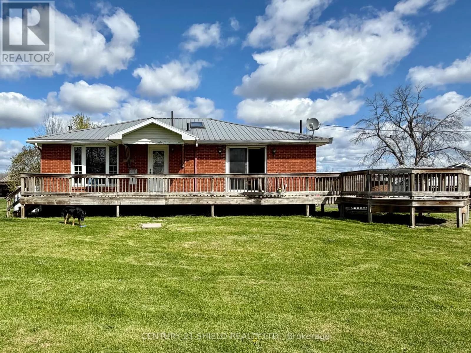 , ST. ANDREWS - 17637 ISLAND ROAD E