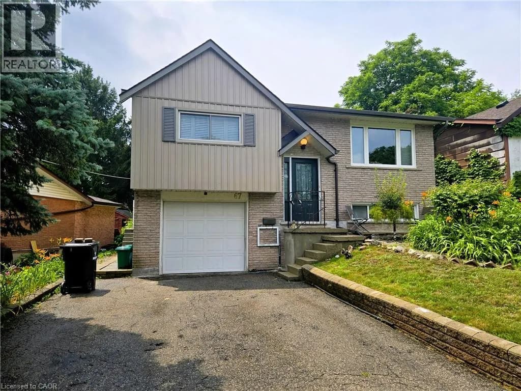 67 PINEMEADOW Crescent