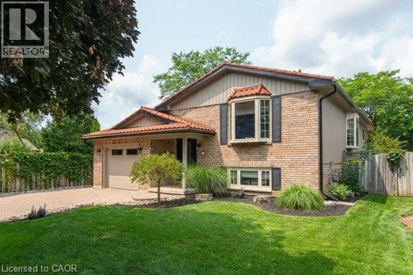 154 AMBLESIDE Court