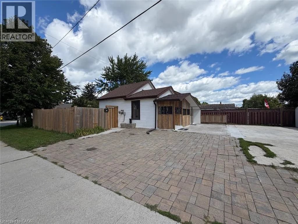 76 AVENUE Road