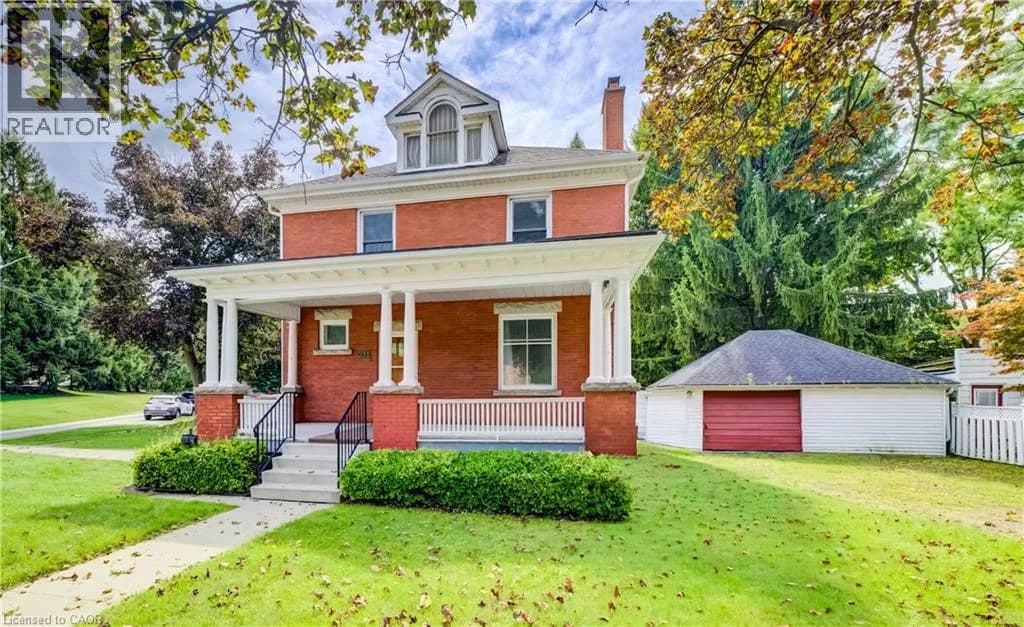 211 MAIN Street