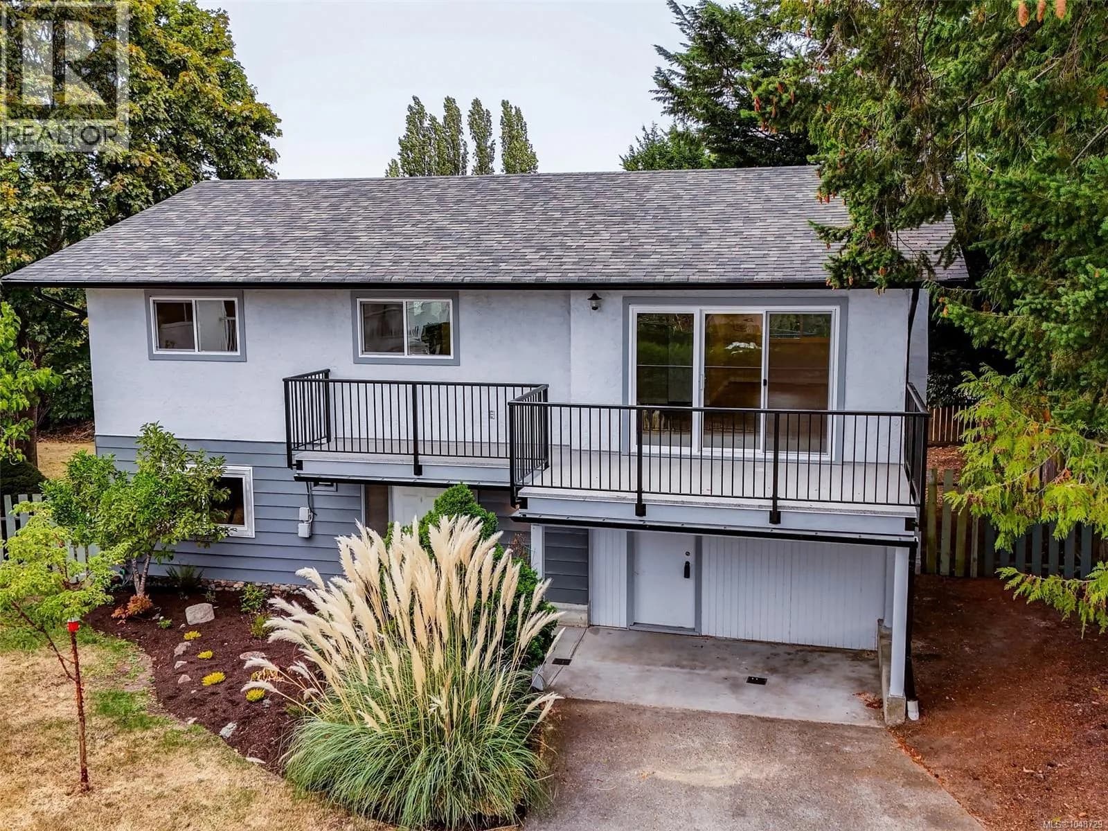 4468 Fairmont Pl