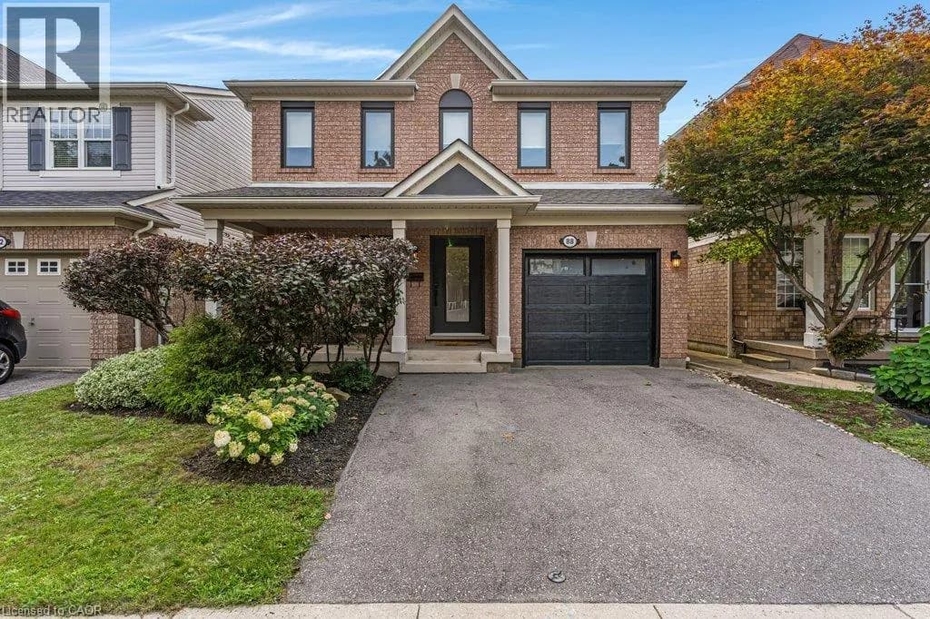 88 BAGGS Crescent