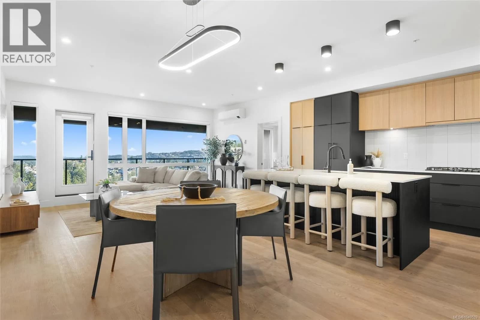 316 2341 Bear Mountain Pkwy